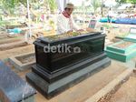 Ini Makam Uje Setelah Direnovasi