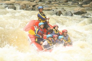 Pengalaman Rafting, Dari Seru Sampai Kena Tipu