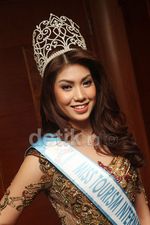 Miss Tourism International Anggun Berkebaya