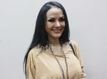 Cynthiara Alona, Si Seksi yang Suka Kebut-kebutan
