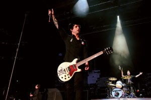 Pentolan Green Day Akan Main Film Bersama Leighton Meester
