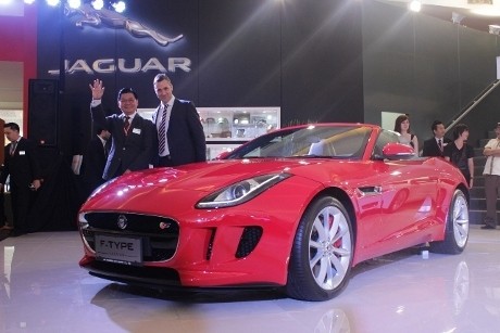Kupas Tuntas Jaguar F-Type S