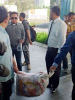 Utusan Rachmawati Bawa Rp 200 Juta ke MVP dengan Karung Beras