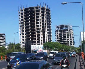 Inilah 4 Gedung Mangkrak Belasan Tahun di Surabaya