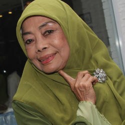 Sakit Batu Ginjal, Mpok Nori Ambil Jalur Pengobatan Herbal