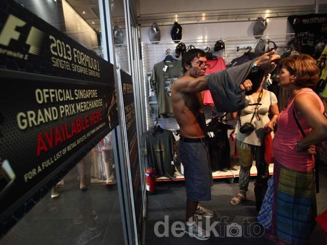 Berburu Aksesoris Balap F1 Di Singapura