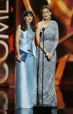 Cantik Bak Boneka Zooey Deschanel