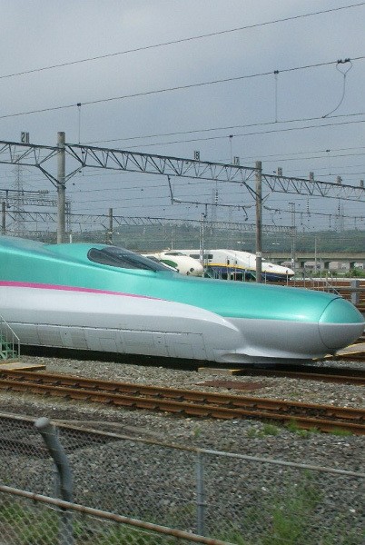 7 Kereta Tercepat di Dunia