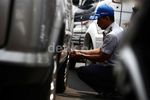 Dishub Cabut Pentil Mobil yang Parkir Sembarangan