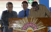 Presiden SBY meresmikan jalan tol Bali Mandara yang menelan biaya pembangunan Rp 2,4 triliun. Abror Rizki/Setpres.