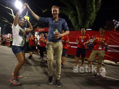 Berbagai Ekspresi Perayaan Kemenangan Vettel
