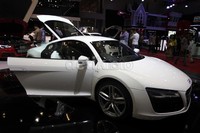 Audi R8 dipamerkan di ajang Indonesia International Motor Show (IIMS).
