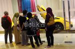Kuning Hitam Mobil Sport Mahal