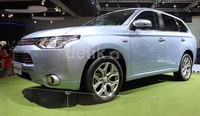 Mitsubishi Outlander PHEV dipamerkan di Indonesia International Motor Show (IIMS), JIExpo, Jakarta.