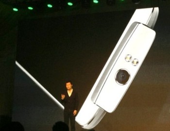 Adapun harga yang ditawarkan pembesutnya untuk memboyong Oppo N1 adalah USD 571 atau sekitar Rp 6,5 jutaan. (Kredit foto: gsmarena)