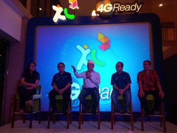     Menggunakan lebar pita 5 MHz di spektrum 2,1 GHz, kecepatan akses yang ditawarkan sekitar 35 Mbps.