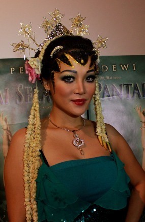 Dalami Peran Nyi Roro Kidul, Fifie Buntaran Keterusan Serba Hijau