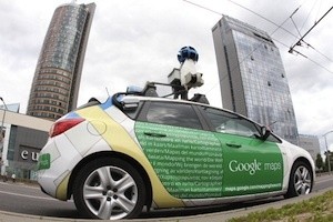 Ketika Momen Konyol Terekam Google Street