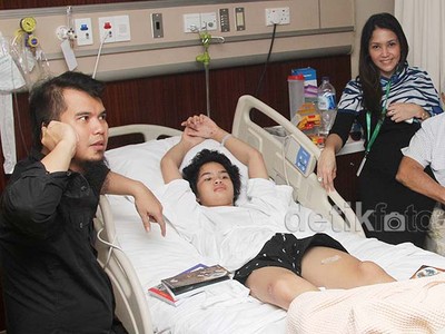 Kebersamaan Dhani, Maia, dan Dul