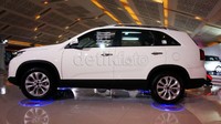 All New Sorento Diesel diperkenalkan di Indonesia International Motor Show 2013. Mobil tersebut dibanderol Rp 460 jutau OTR Jakarta.