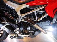 Ducati Hyperstrada disokong mesin kapasitas 821,1 cc bertenaga 110 Hp pada 9.250 rpm dan torsi 89 Nm pada 7.750 rpm. Ducati Hyperstrada diperkuat rangka tubular.