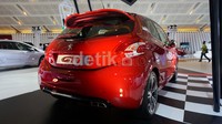Dari desain keseluruhan, Peugeot 208 GTi terlihat kuat, agresif, dan modern.