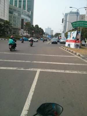 Misteri Mobil Goyang di Patung Panahan Senayan