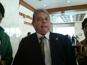 Nudirman Beberkan Sanksi untuk Ruhut Soal Kumpul Kebo