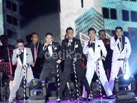 Konser tersebut berlangsung selama tiga jam. Gus Mun/detikHOT.