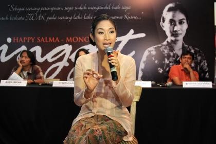 Belum Dikaruniai Anak, Happy Salma Masih Nikmati Masa Pacaran