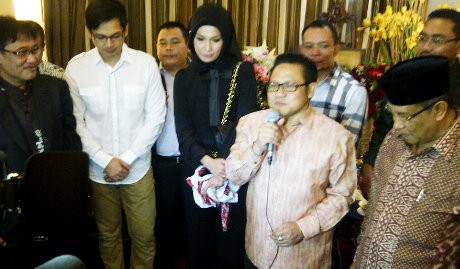 Ultah ke-47, Cak Imin Dapat Kejutan dari Para Artis