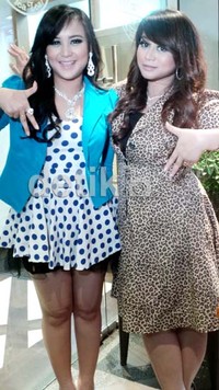 Juwita dan Jelita terlihat semakin dewasa.