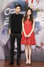 Manisnya Seohyun SNSD Berbaju Merah