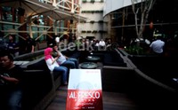 Program ini juga menyajikan 123 ulasan restoran dan kafe outdoor di Jakarta, Bali dan Bandung.