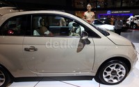 Mobil mungil Fiat mengawali kiprah di Indonesia dengan nilai budaya dan seni yang tidak dimiliki oleh kompetitornya.