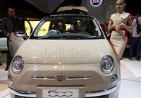Mobil sudah bisa dipesan langsung ajang otomotif termewah di Indonesia dengan masa inden 2-3 bulan.