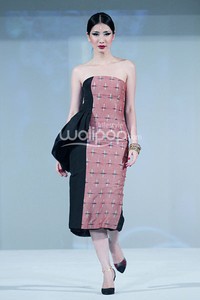 Jakarta, Indonesia - 23 September. Ikat Indonesia by Didiet Maulana. Fall/Winter 2013 Romansa Eksotika at Four Seasons Hotel. 23 September 2013. Jakarta. [Foto: Mohammad Abduh/Wolipop]