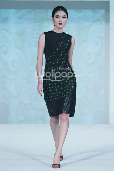 Jakarta, Indonesia - 23 September. Ikat Indonesia by Didiet Maulana. Fall/Winter 2013 Romansa Eksotika at Four Seasons Hotel. 23 September 2013. Jakarta. [Foto: Mohammad Abduh/Wolipop]