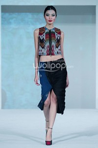 Jakarta, Indonesia - 23 September. Ikat Indonesia by Didiet Maulana. Fall/Winter 2013 Romansa Eksotika at Four Seasons Hotel. 23 September 2013. Jakarta. [Foto: Mohammad Abduh/Wolipop]