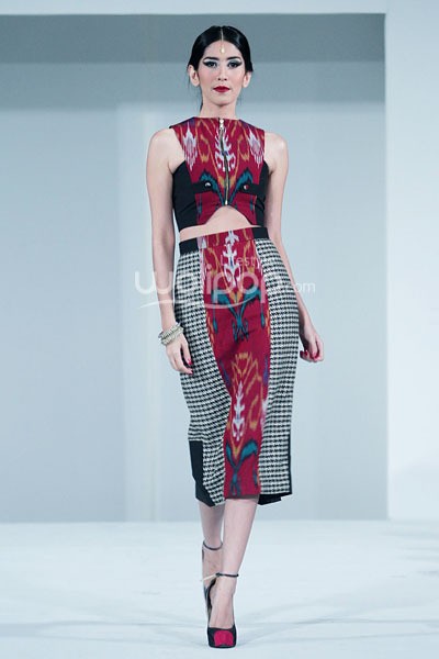 Jakarta, Indonesia - 23 September. Ikat Indonesia by Didiet Maulana. Fall/Winter 2013 Romansa Eksotika at Four Seasons Hotel. 23 September 2013. Jakarta. [Foto: Mohammad Abduh/Wolipop]