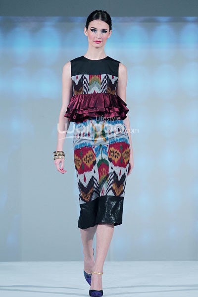 Jakarta, Indonesia - 23 September. Ikat Indonesia by Didiet Maulana. Fall/Winter 2013 Romansa Eksotika at Four Seasons Hotel. 23 September 2013. Jakarta. [Foto: Mohammad Abduh/Wolipop]