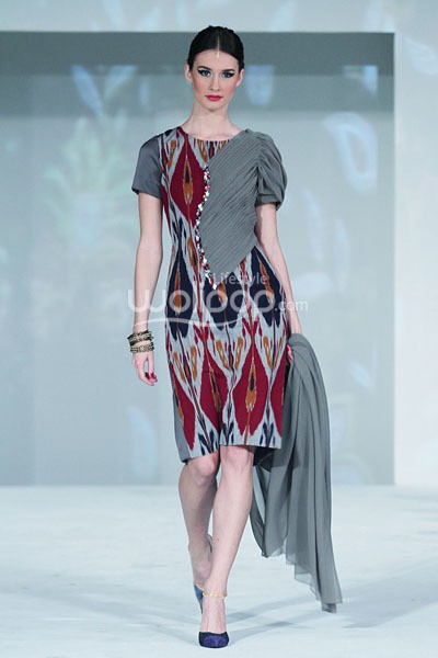 Jakarta, Indonesia - 23 September. Ikat Indonesia by Didiet Maulana. Fall/Winter 2013 Romansa Eksotika at Four Seasons Hotel. 23 September 2013. Jakarta. [Foto: Mohammad Abduh/Wolipop]