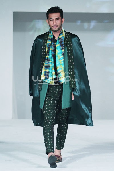 Jakarta, Indonesia - 23 September. Ikat Indonesia by Didiet Maulana. Fall/Winter 2013 Romansa Eksotika at Four Seasons Hotel. 23 September 2013. Jakarta. [Foto: Mohammad Abduh/Wolipop]