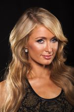 Paris Hilton Tampak Lebih Tua