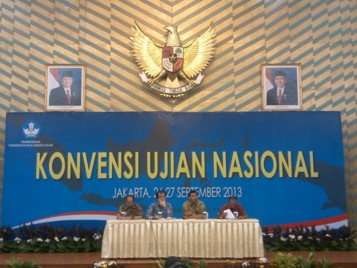 Pencetakan dan Distribusi Soal UN 2014 Dilakukan Tiap Provinsi