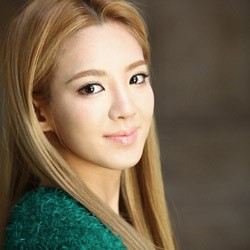 Hyoyeon SNSD Akan Kolaborasi Dance dengan Kai dan Lay EXO