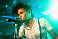 Janelle Monae, penyanyi yang terkenal lewat single kolaborasi dengan Fun, 'We Are Young'. Debbie Hickey/Getty Images.