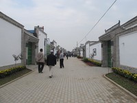Sejak dulu, suku Hui memang dikenal sebagai penduduk asli China yang beragama Islam. Di kampung ini, ada sekitar 90 kepala keluarga tinggal (Putri/detikTravel)