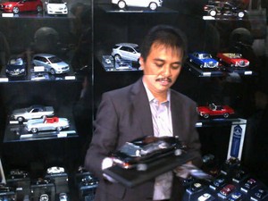 Roy Suryo Beli Mercy Cuma Rp 5 Jutaan