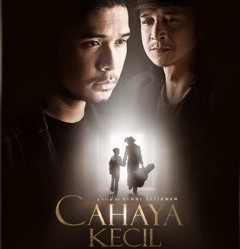 Cahaya Kecil: Cinta dan Benci dalam Keluarga Musisi